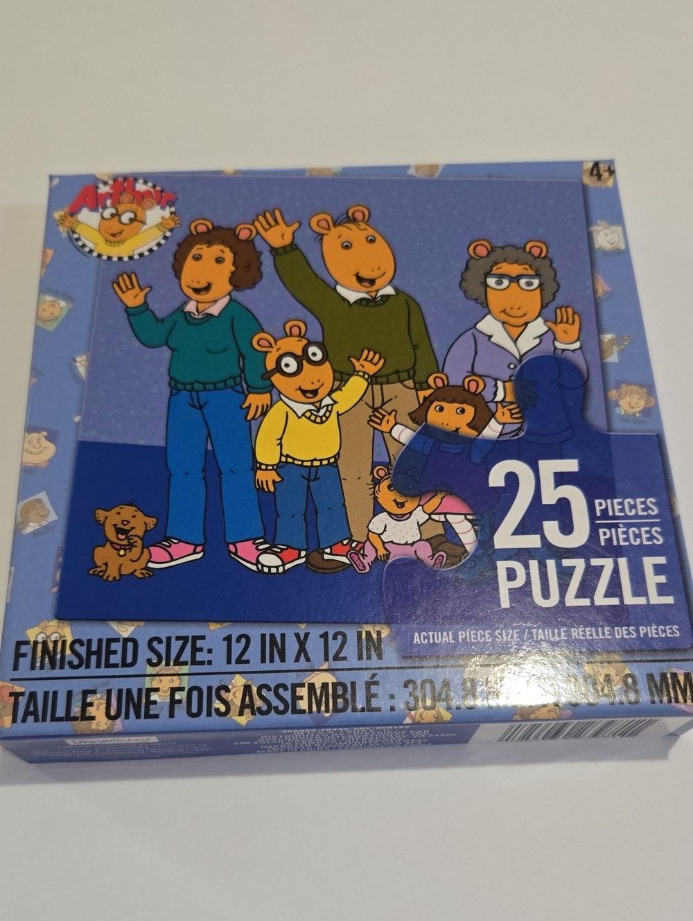 Arthur Family 25-Piece Jigsaw Puzzle - Blue Box Size 12 X 12 INCHS NWB